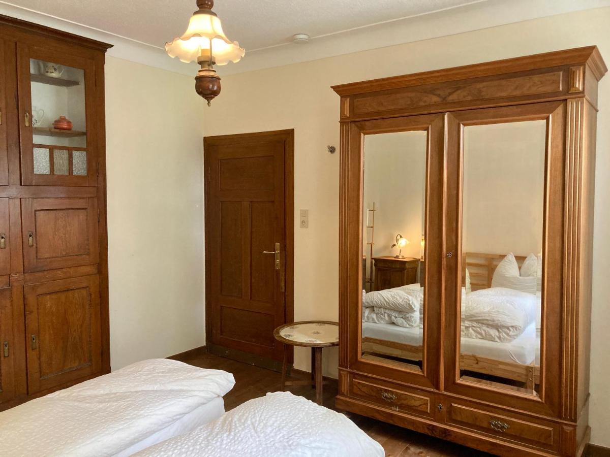 Hinkelshof - 3 Gaestezimmer - Naturnah, Oekologisch, Urig, Selbstversorgerkueche * Korperich