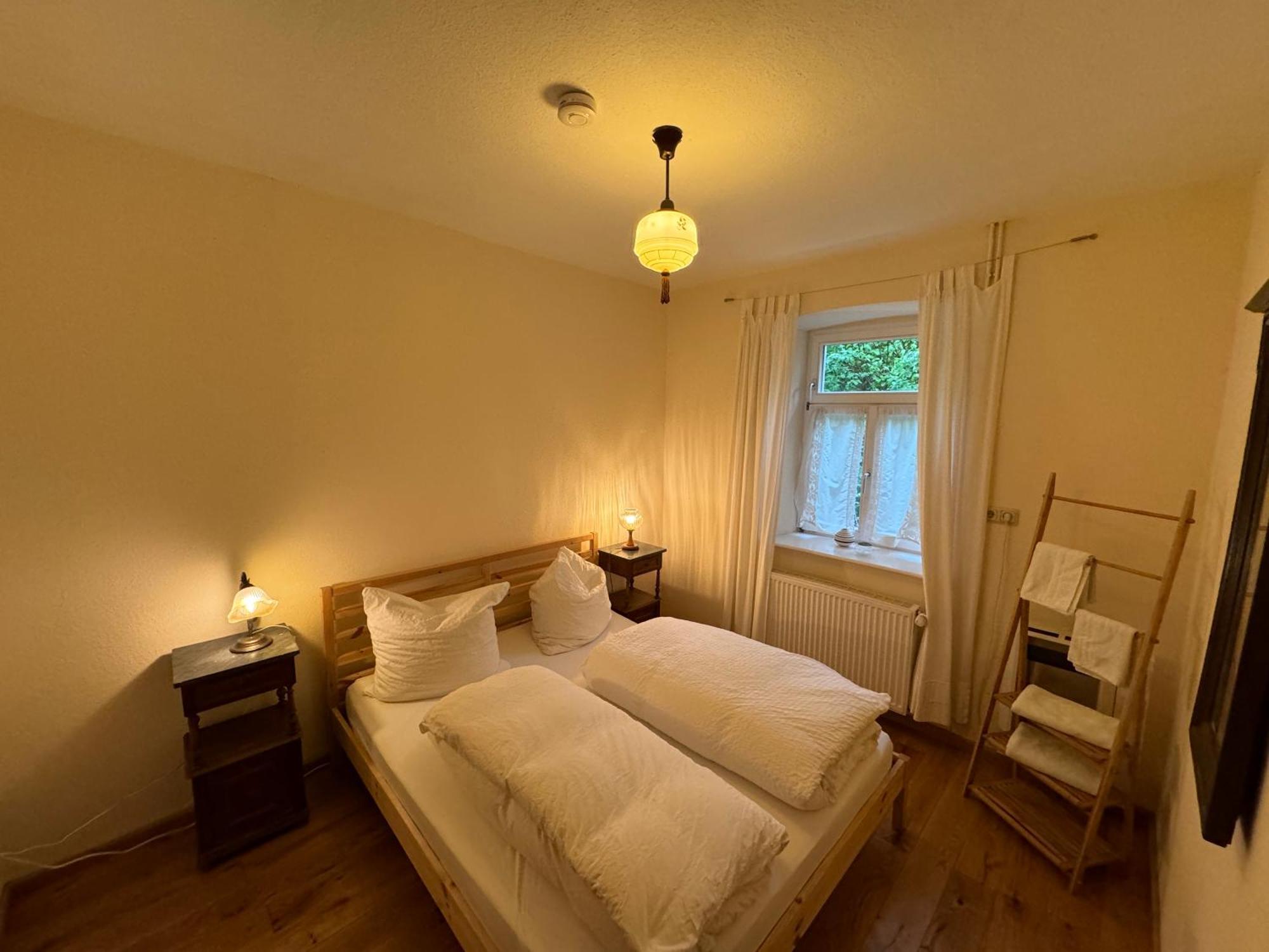 Hinkelshof - 3 Gaestezimmer - Naturnah, Oekologisch, Urig, Selbstversorgerkueche Séjour chez l'habitant *